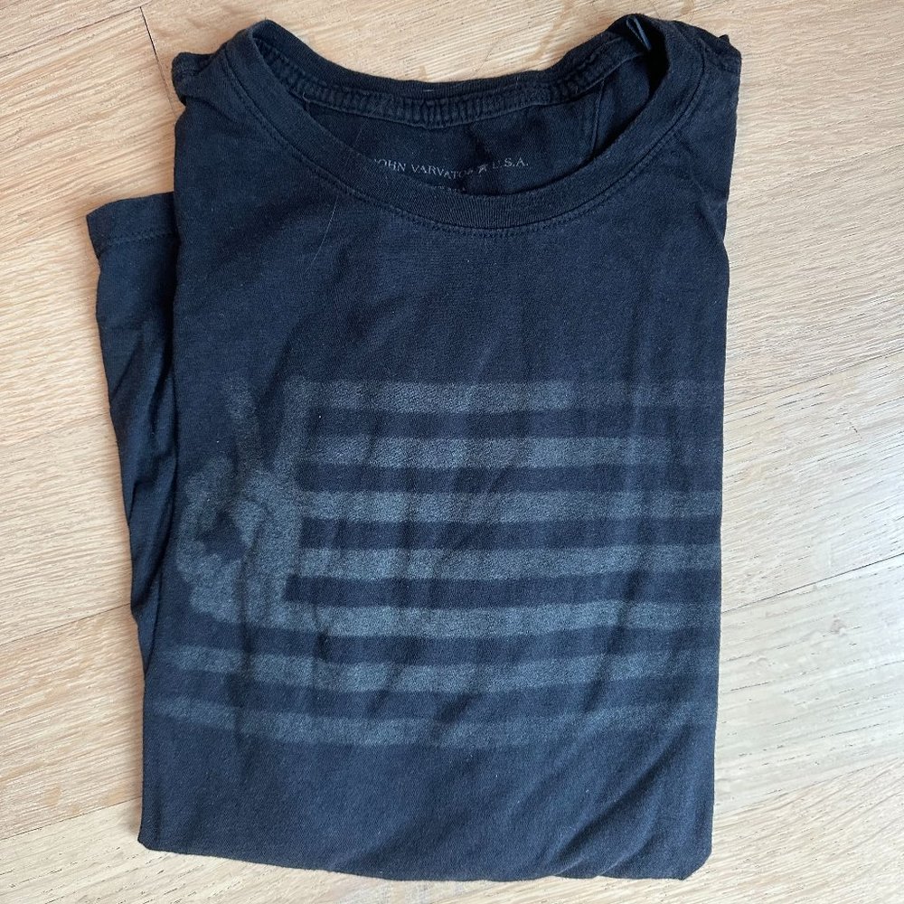 John Varvatos - USA Peace T Shirt - Black - Men's L